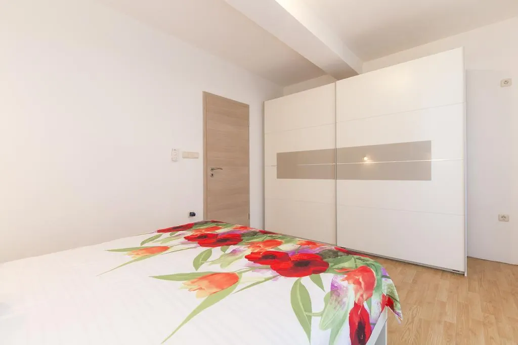 Apartment Elina Labin